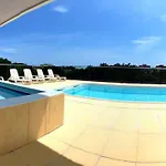 아파트 Enjoy The Sun From Our Terrace-beahost *