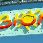 Апартаменты Enjoy The Sun From Our Terrace-beahost Бибионе