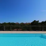 Enjoy The Sun From Our Terrace-beahost Бибионе